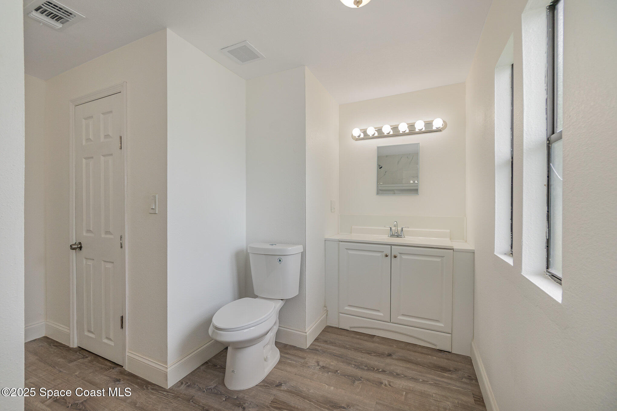 1918 Sago Palm Street Northeast Palm Bay, FL 32905 - Photo 18 of 26 018_dsc05020-edit