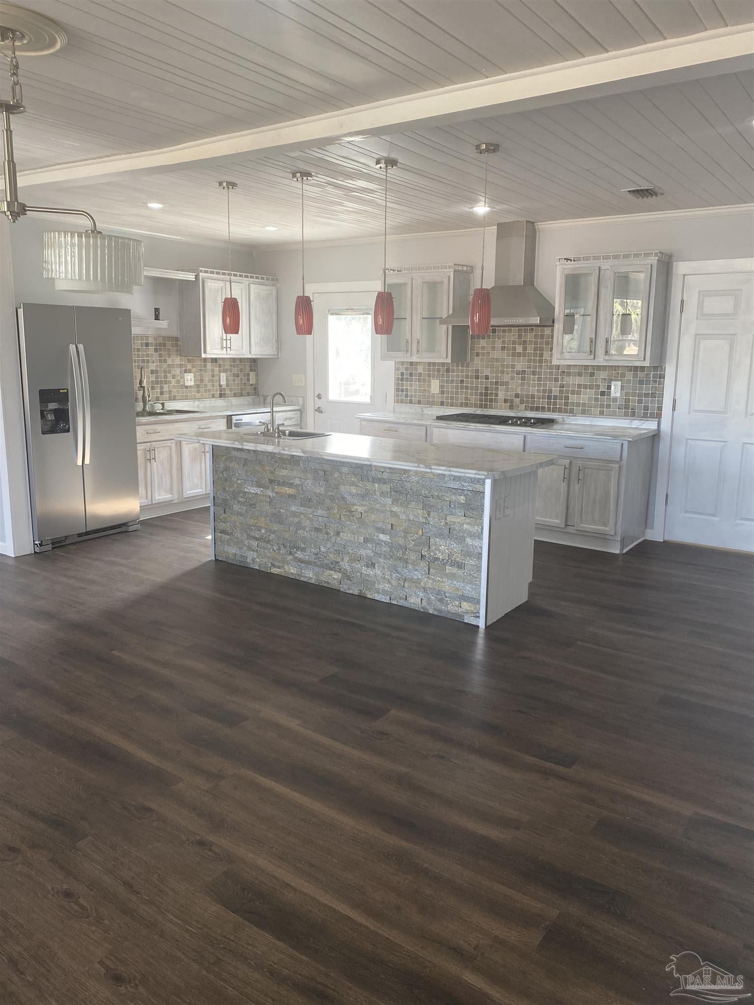 325 Riola Place Pensacola, FL 32506 - Photo 8 of 23 Gallery Image 8