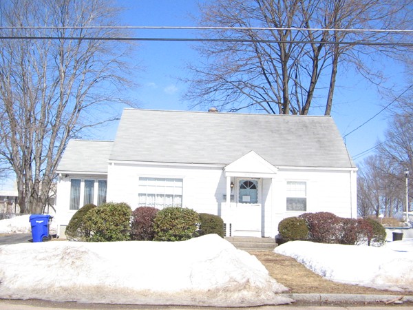24 Curve Street Springfield, MA 01104 - Photo 1 of 9 Gallery Image 1
