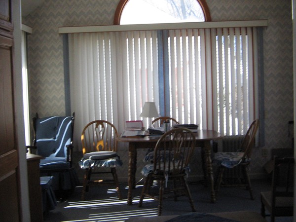 24 Curve Street Springfield, MA 01104 - Photo 3 of 9 Gallery Image 3