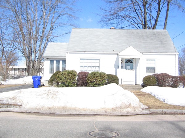 24 Curve Street Springfield, MA 01104 - Photo 9 of 9 Gallery Image 9
