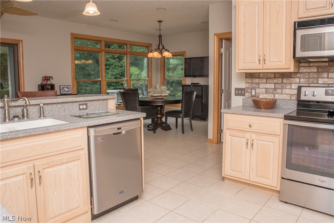 8040 Lake Road Seville, OH 44273 - Photo 8 of 35 Gallery Image 8