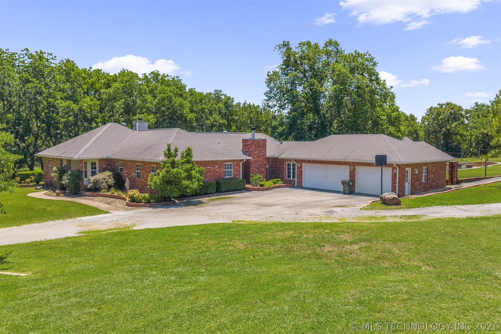 7023 Myall Road Southwest Ardmore, OK 73401 - Photo 1 of 54 Gallery Image 1