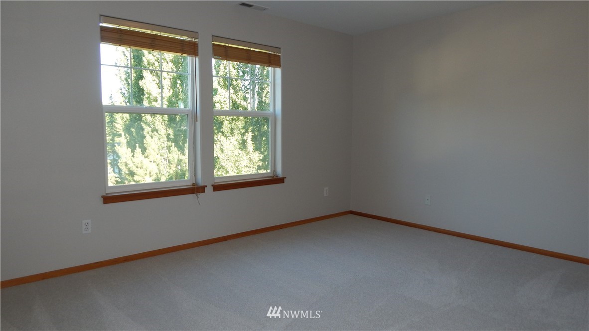 1125 North Waugh Road Mount Vernon, WA 98273 - Photo 18 of 24 Gallery Image 18