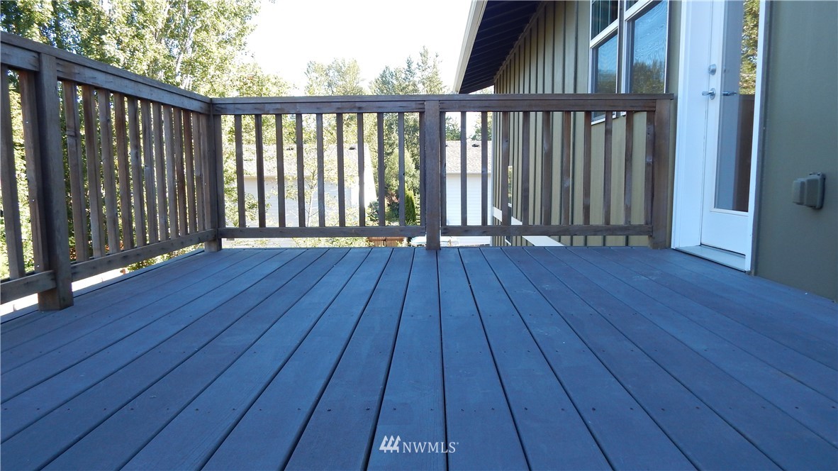 1125 North Waugh Road Mount Vernon, WA 98273 - Photo 6 of 24 Gallery Image 6