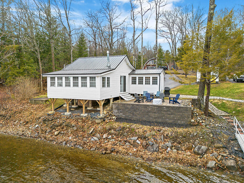 39 White Fish Road Winslow, ME 04901 - Photo 2 of 31 Front View