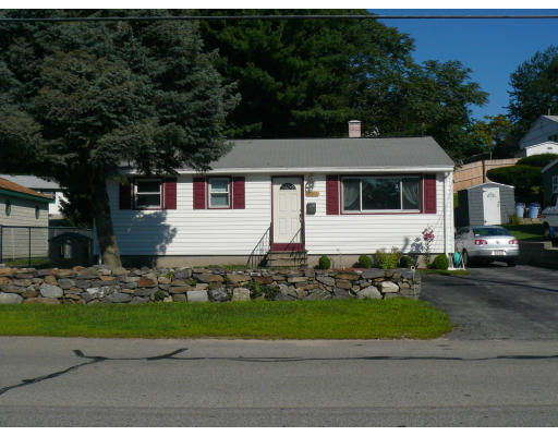 463 Douglas Road Lowell, MA 01852 - Photo 3 of 17 Gallery Image 3