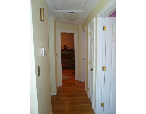 463 Douglas Road Lowell, MA 01852 - Photo 10 of 17 Gallery Image 10