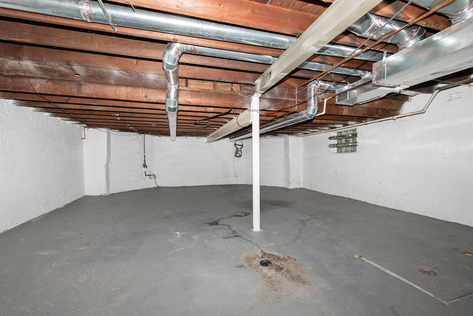 1040 West 92nd Place Chicago, IL 60620 - Photo 16 of 19 a view of an empty room