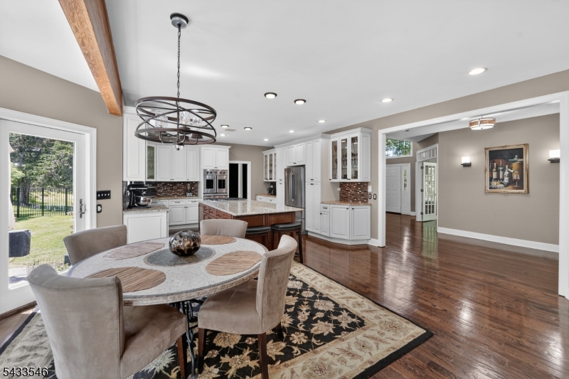 41 Sutton Farm Road Flemington, NJ 08822 - Photo 8 of 28
