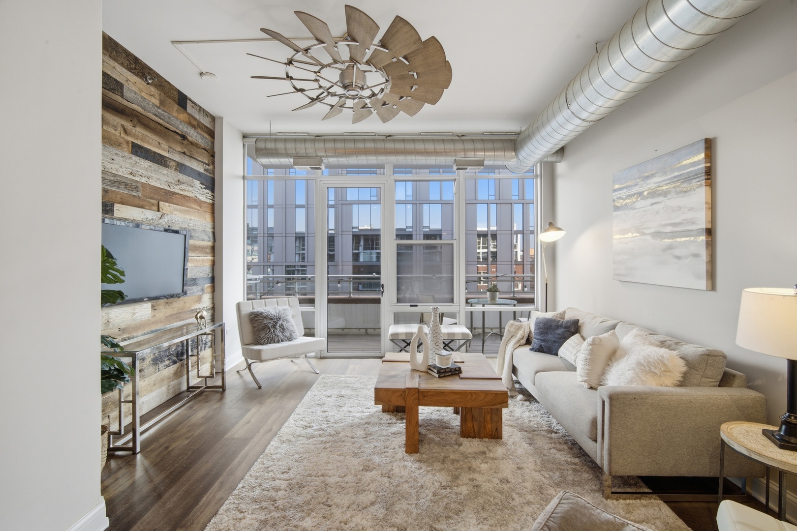901 West Madison Street, Unit 919 Chicago, IL 60607 - Photo 5 of 23 Gallery Image 5