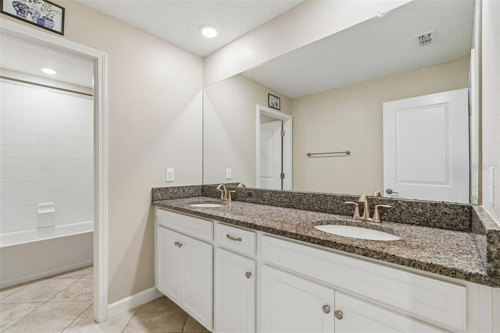 25057 Lambrusco Loop Lutz, FL 33559 - Photo 35 of 50