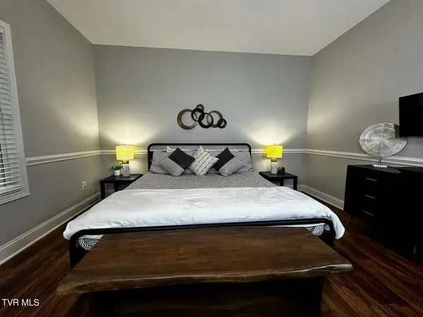 $2,500 | 169 East Grande Avenue, Unit 100, Johnson City, TN 37601