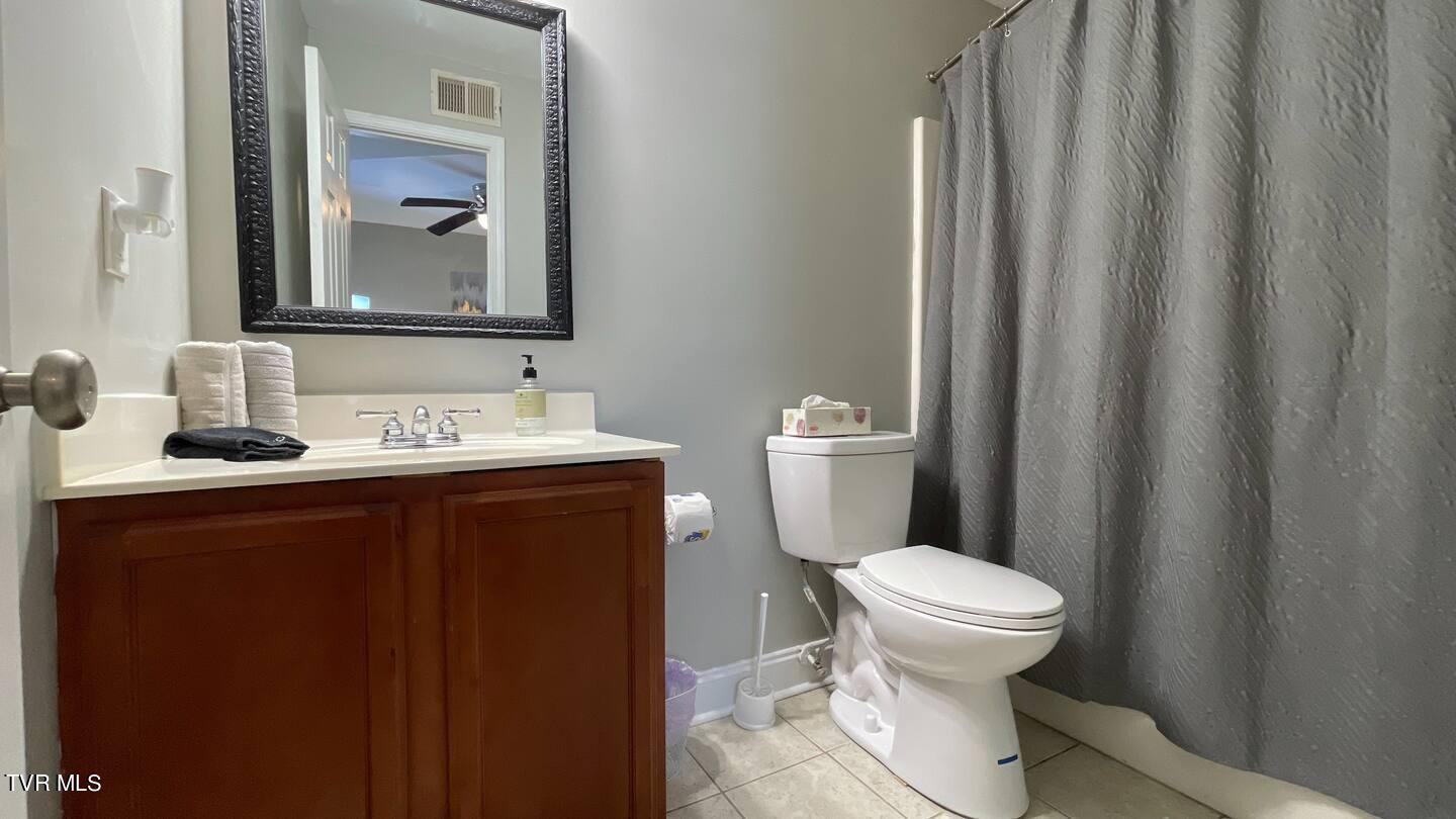 169 East Grande Avenue, Unit 100 Johnson City, TN 37601 - Photo 16 of 31 13