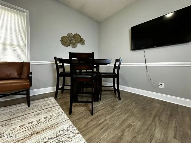 $2,300 | 169 East Grande Avenue, Unit 100, Johnson City, TN 37601