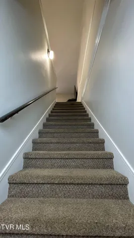 $2,300 | 169 East Grande Avenue, Unit 100, Johnson City, TN 37601