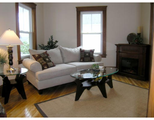 127 Fairhaven Road Worcester, MA 01606 - Photo 4 of 27 Gallery Image 4
