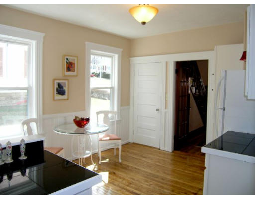 127 Fairhaven Road Worcester, MA 01606 - Photo 5 of 27 Gallery Image 5