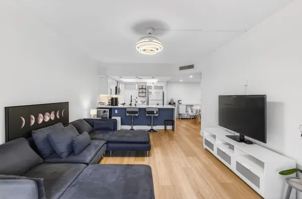 $2,500 | 50 Southwest 3rd Avenue, Unit 311, Boca Raton, FL 33432