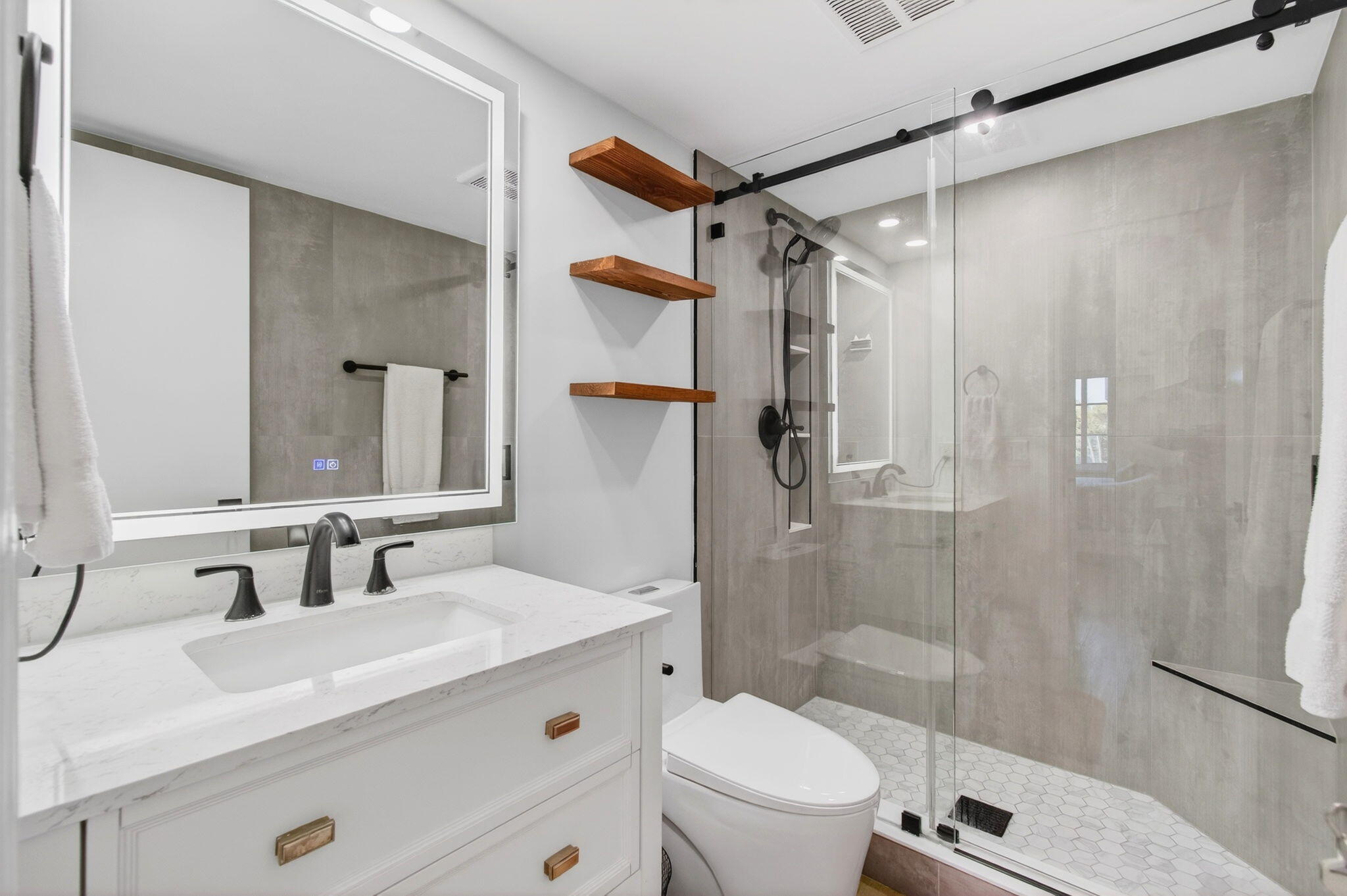 50 Southwest 3rd Avenue, Unit 311 Boca Raton, FL 33432 - Photo 40 of 65 guest bathroom 1