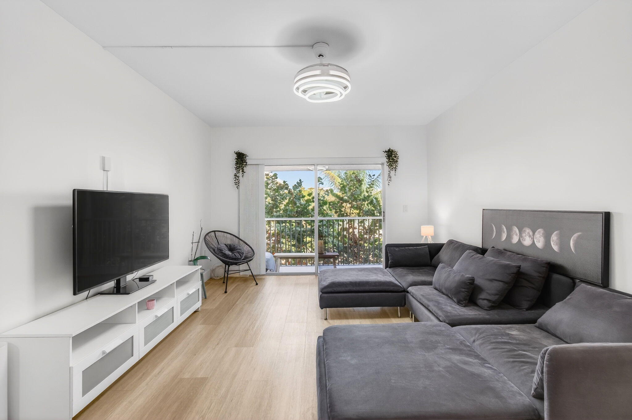 50 Southwest 3rd Avenue, Unit 311 Boca Raton, FL 33432 - Photo 6 of 65 Living room