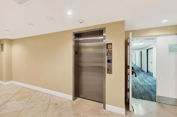 $2,500 | 50 Southwest 3rd Avenue, Unit 311, Boca Raton, FL 33432