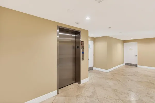 $2,500 | 50 Southwest 3rd Avenue, Unit 311, Boca Raton, FL 33432