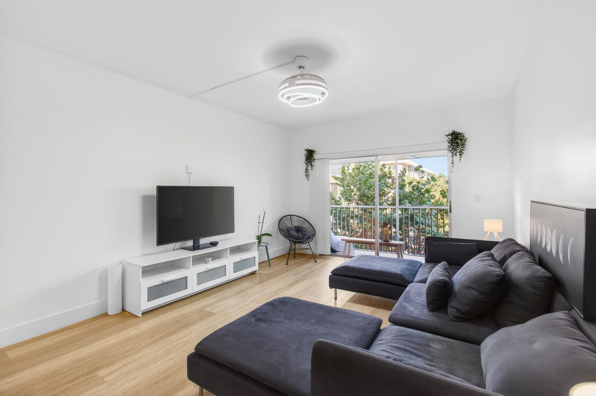 50 Southwest 3rd Avenue, Unit 311 Boca Raton, FL 33432 - Photo 7 of 65 Living room