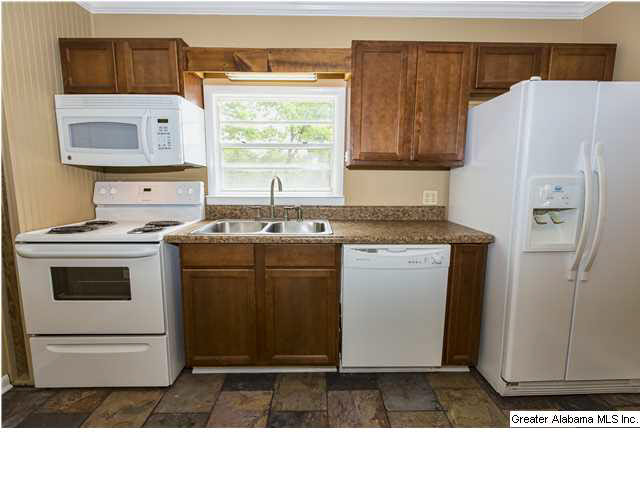 6859 Garrett Road Gardendale, AL 35071 - Photo 8 of 31