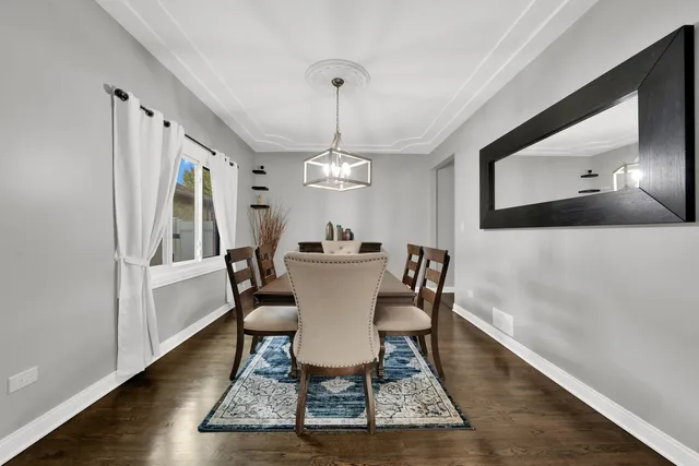 $654,900 | 4823 West 106th Street, Oak Lawn, IL 60453