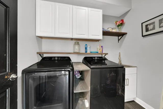 $654,900 | 4823 West 106th Street, Oak Lawn, IL 60453