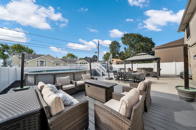 $654,900 | 4823 West 106th Street, Oak Lawn, IL 60453