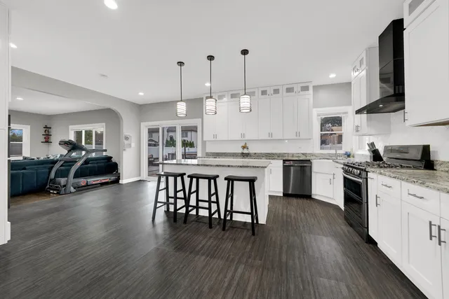 $654,900 | 4823 West 106th Street, Oak Lawn, IL 60453