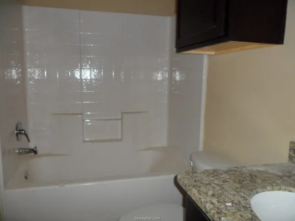 $2,350 | 3408 General Parkway, College Station, TX 77845