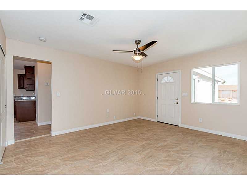 633 East Fairway Road Henderson, NV 89015 - Photo 22 of 35 Property Photo. Attached guest house living room.