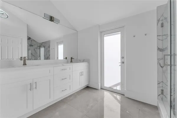 $2,399,900 | 11824 Green Oak Drive, Davie, FL 33330