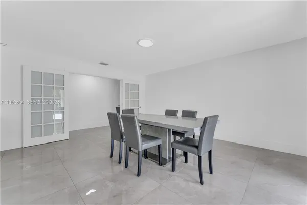 $2,399,900 | 11824 Green Oak Drive, Davie, FL 33330