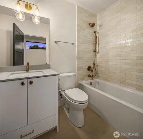 $1,125,000 | 3606 Francis Avenue North, Seattle, WA 98103