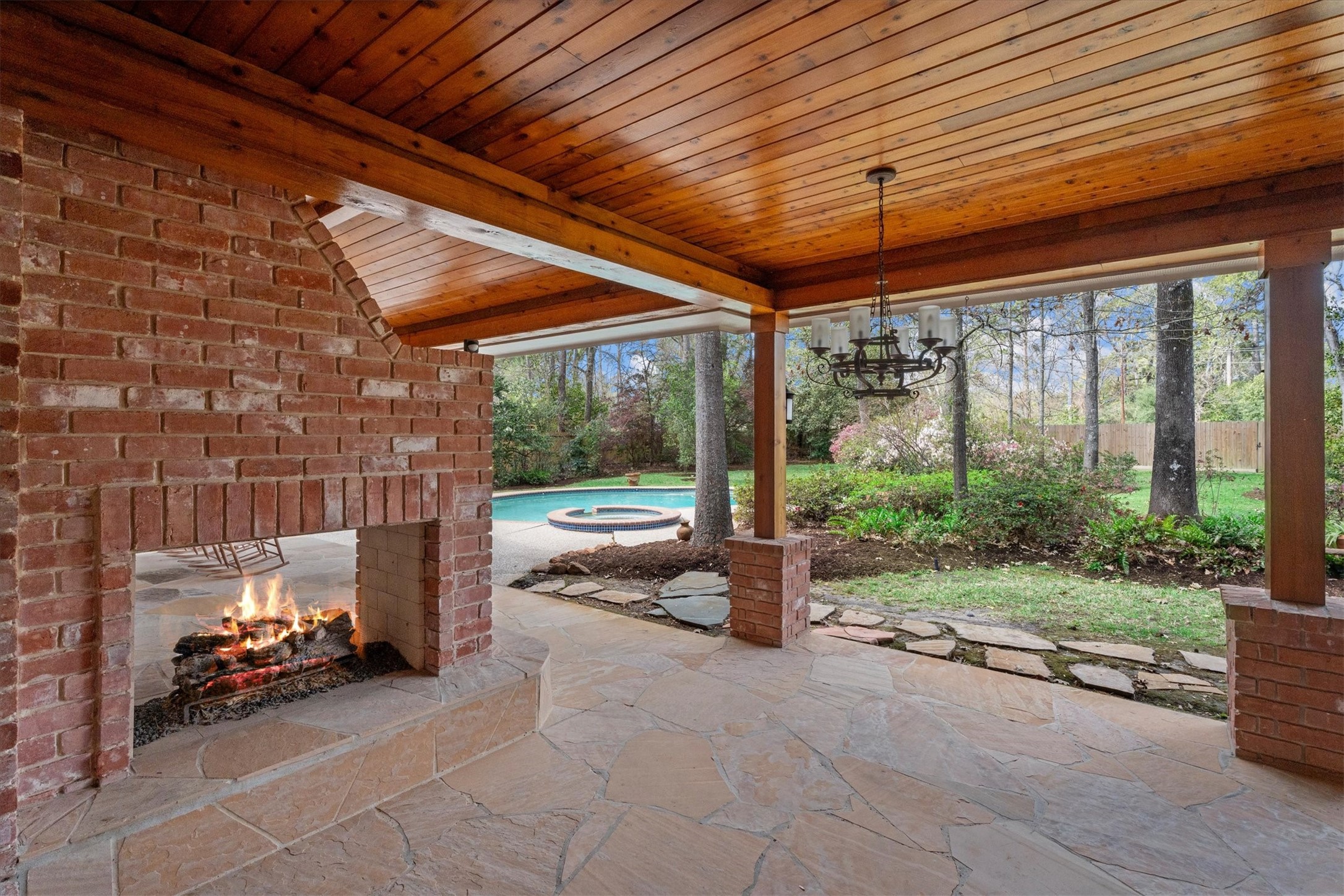 5603 Rushing River Drive Houston, TX 77345 - Photo 7 of 43