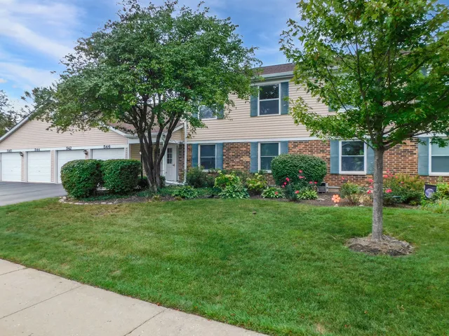 $210,000 | 546 North Deer Run Drive, Unit 546, Palatine, IL 60067