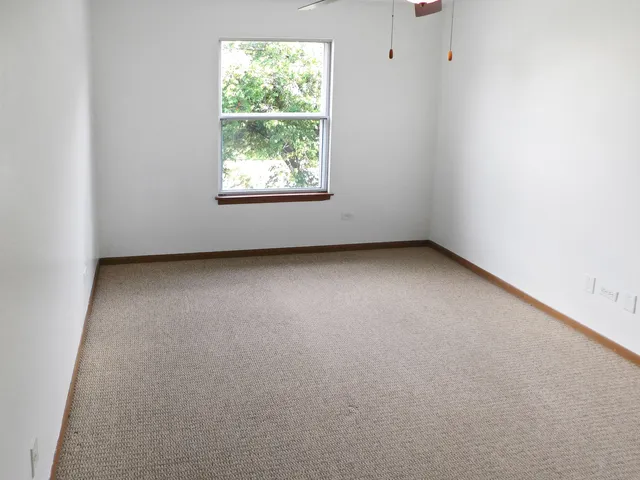 $210,000 | 546 North Deer Run Drive, Unit 546, Palatine, IL 60067