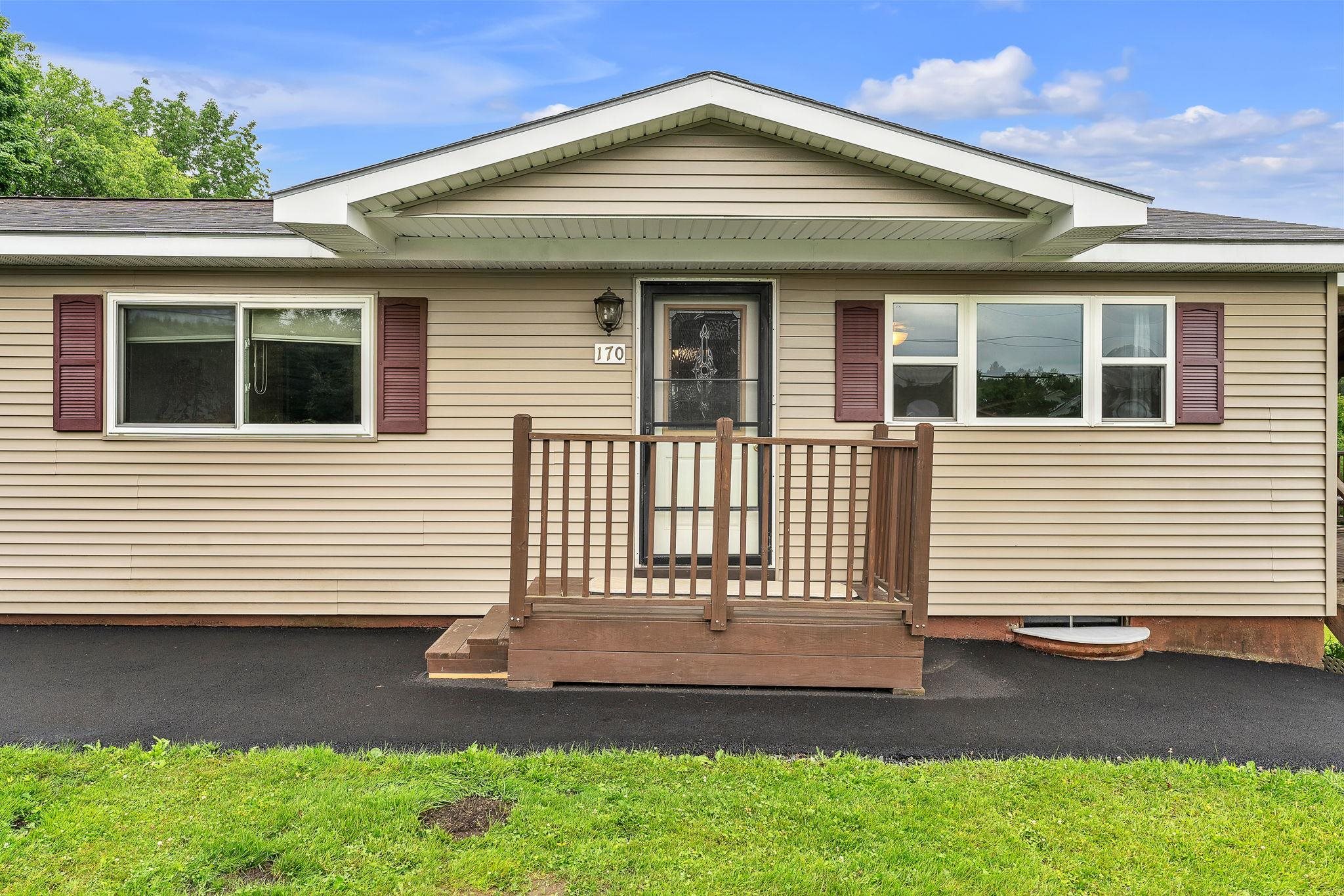 170 West Cobble Hill Road Barre Town, VT 05641 - Photo 2 of 40