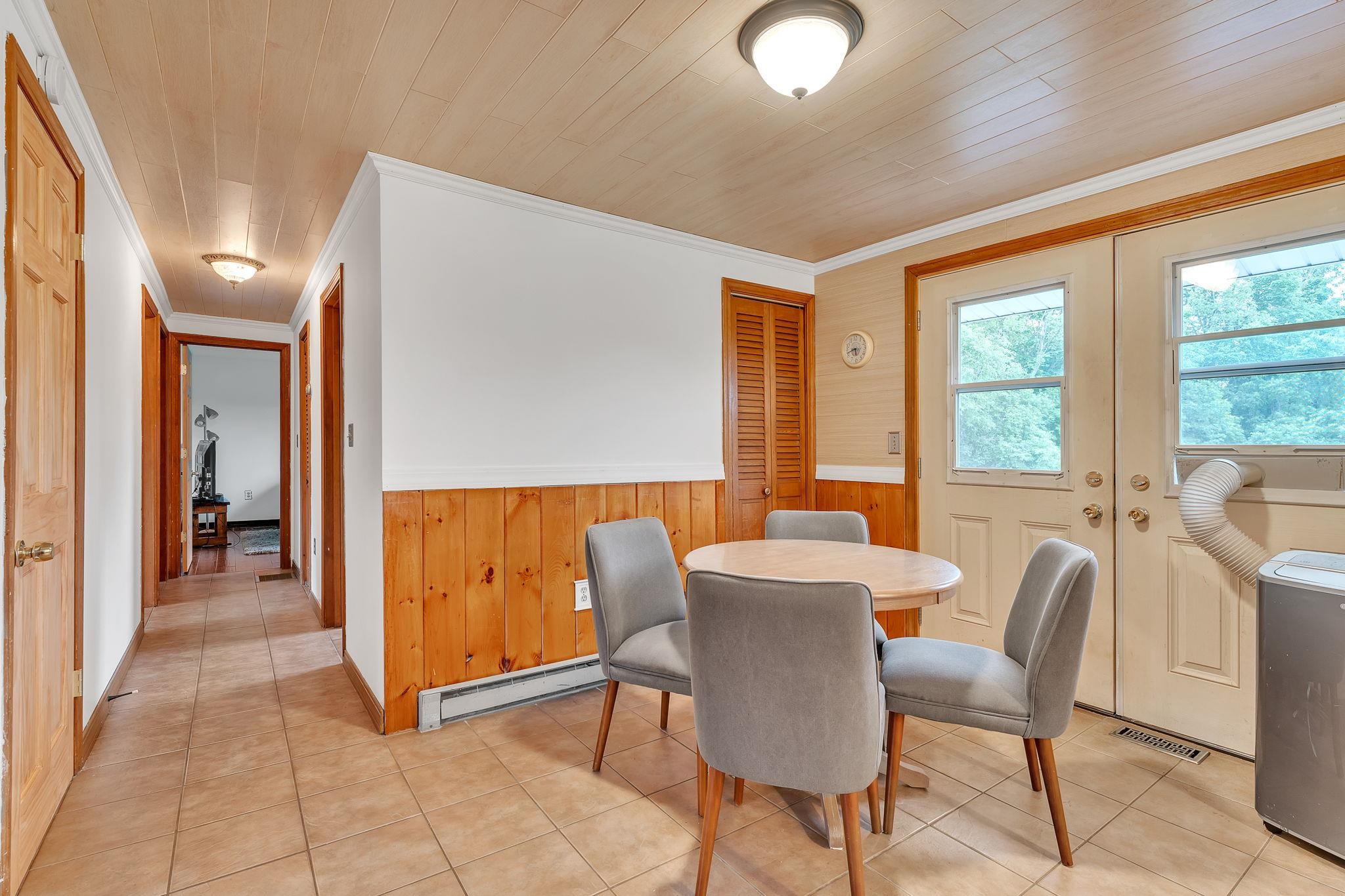 170 West Cobble Hill Road Barre Town, VT 05641 - Photo 4 of 40