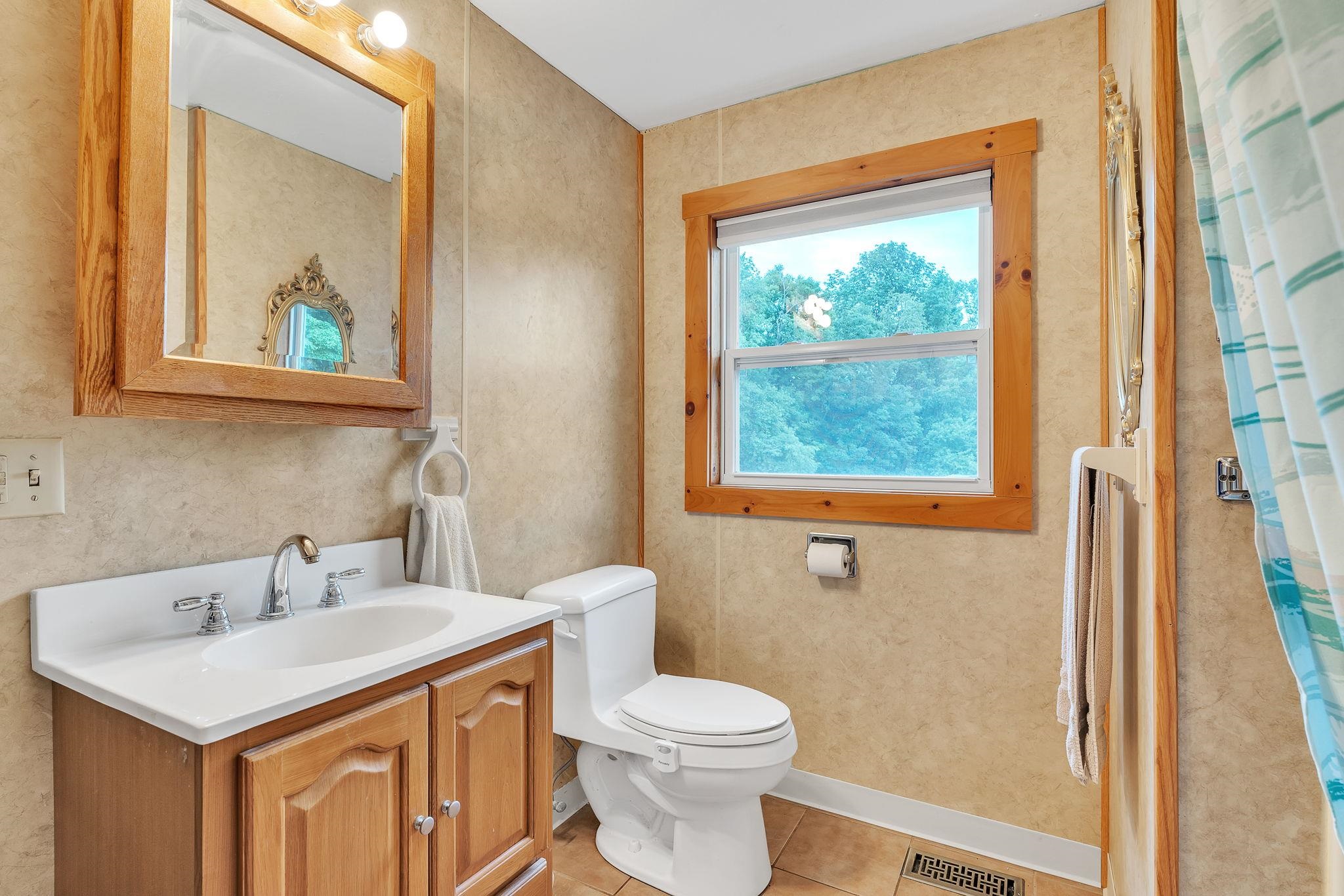 170 West Cobble Hill Road Barre Town, VT 05641 - Photo 8 of 40