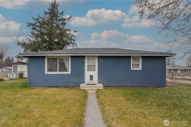 $265,000 | 212 East 6th Street, Warden, WA 98857
