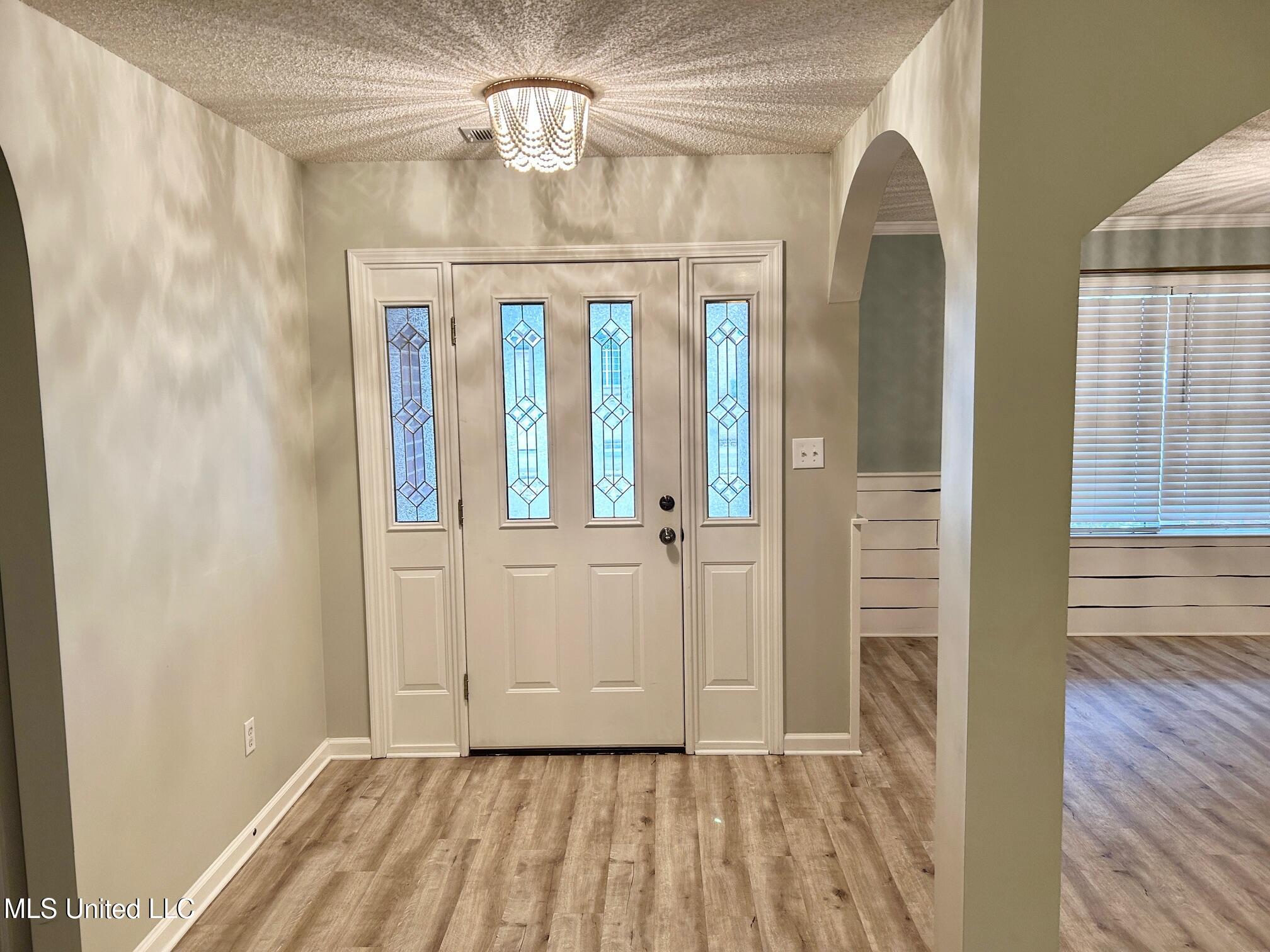 2365 Mason Drive Hernando, MS 38632 - Photo 3 of 31 IMG_8448