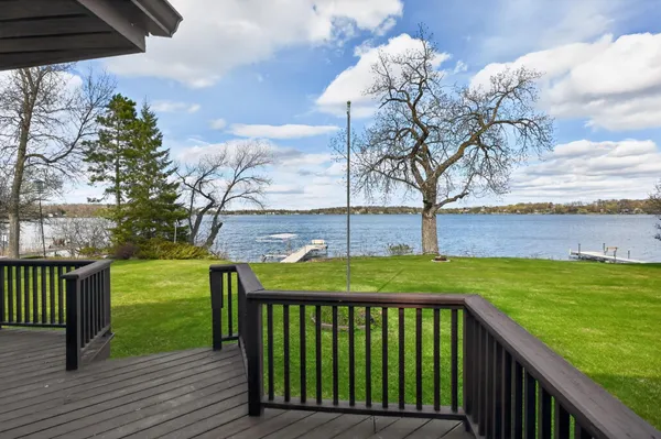 $599,900 | 881 West Latoka Drive Southwest, Alexandria, MN 56308