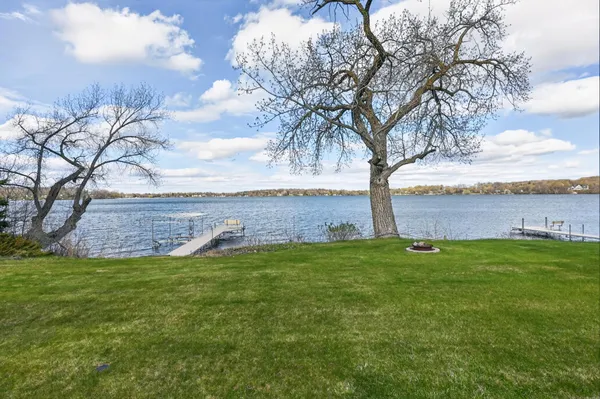 $599,900 | 881 West Latoka Drive Southwest, Alexandria, MN 56308