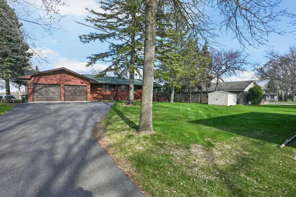 $599,900 | 881 West Latoka Drive Southwest, Alexandria, MN 56308