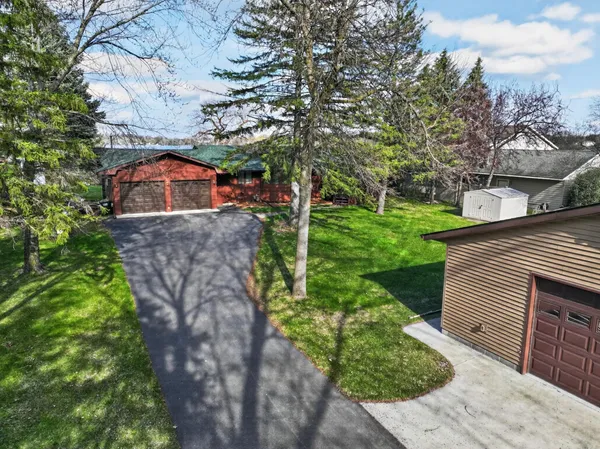 $599,900 | 881 West Latoka Drive Southwest, Alexandria, MN 56308